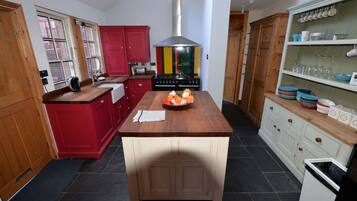 House | Private kitchen | Fridge, microwave