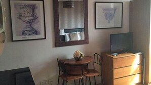 Living room - Restful Apartment in London near Hyde Park (London)