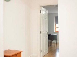 2 bedrooms - Cozy Holiday Home in Gloucester near Robinswood Park (Gloucester)