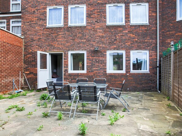 Exterior - Restful Apartment in London near Westfield Shopping Center (London)