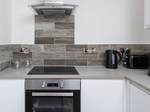 Apartment | Private kitchen | Fridge, microwave, oven, electric kettle