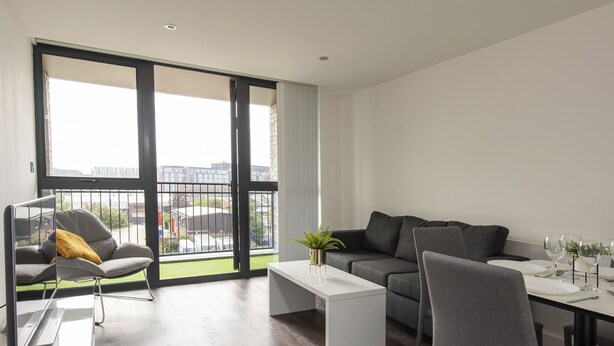 Living room - Simplistic Apartment in Manchester Near Etihad Stadium (Manchester)