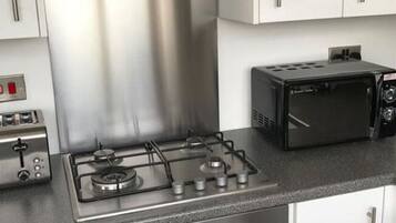 House | Private kitchen | Fridge, microwave, oven, electric kettle