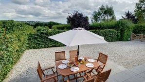 Unclassified image, 2 of 24, button - Surprisingly Modern and Spacious Holiday Home set in Horsmonden (Tonbridge)