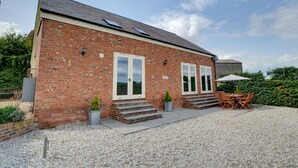 Unclassified image, 3 of 24, button - Surprisingly Modern and Spacious Holiday Home set in Horsmonden (Tonbridge)