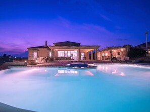 Pool - Beautiful Villa Near Sea in Peloponnese (Ermionida)