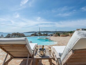 Pool - Beautiful Villa Near Sea in Peloponnese (Ermionida)
