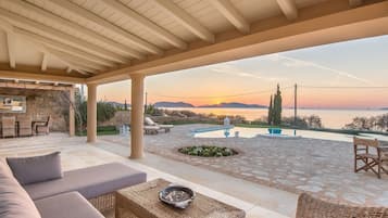 Biệt thự | Hồ bơi | Hồ bơi trong nhà, hồ bơi ngoài trời