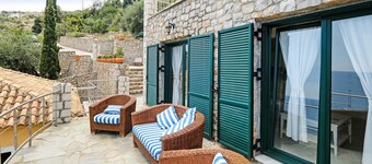 Outstanding Villas in Pera Melana near Kissakas Beach