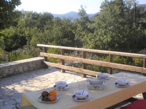 House | Dining - Holiday Home With Garden in Leonidio (South Kynouria)