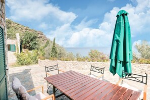 Balcony - Villa in Pera Melana Near Kissakas Beach (South Kynouria)