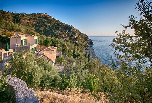 Exterior - Villa in Pera Melana Near Kissakas Beach (South Kynouria)