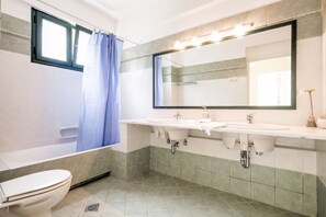 Villa | Badkamer