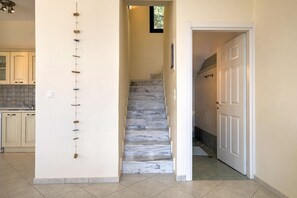 Villa | Interior - Serene Villa in Pera Melana near Sea (South Kynouria)