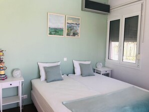 Vila | 4 kamar tidur dan dilengkapi dengan perabotan berbeda-beda