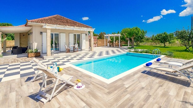 Exterior - Swanky Villa in Zante With Private Swimming Pool (Zakynthos)