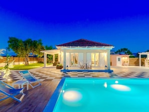 Exterior - Swanky Villa in Zante With Private Swimming Pool (Zakynthos)