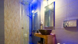 Bathroom - Swanky Villa in Zante With Private Swimming Pool (Zakynthos)