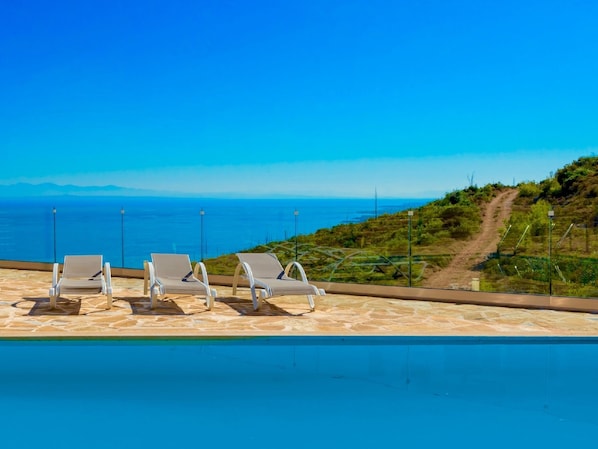 Outdoor pool - Beautiful Luxury Villa, Private Pool, Panoramic View of Ionian Sea, Zakynthos (Zakynthos)