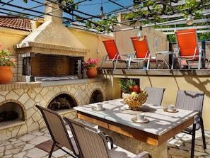 Dining - Cozy Villa in Loucha with Hot Tub (Zakynthos)