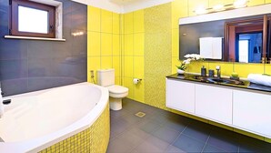 Luokittelematon kuva, 4 kautta 34, painike
