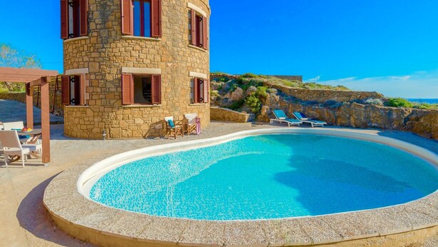 Exterior - Boutique Villa in Zakynthos With Pool and Parasol (Zakynthos)