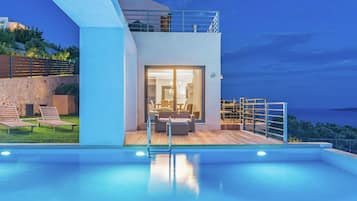 Villa | Pool | Indoor pool, outdoor pool