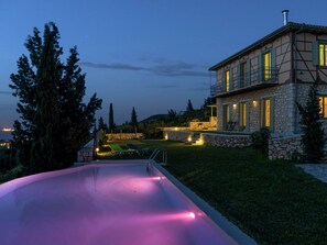 Villa | Pool | Indoor pool, outdoor pool