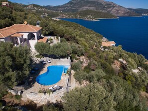 Exterior - Superb 4-10 Pers Villa, Pool and With Phenomenal Views of the sea and Islands (Lefkada)