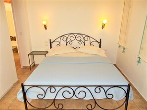 Villa | 3 bedrooms, individually furnished