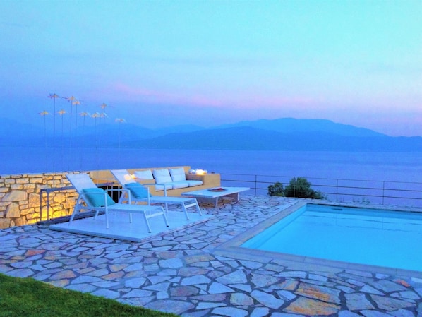 Indoor pool, outdoor pool