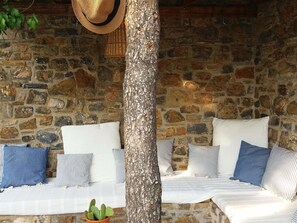 Living area - Spacious Holiday Home near Sea in Nerotrivia (Dirfys-Messapia)