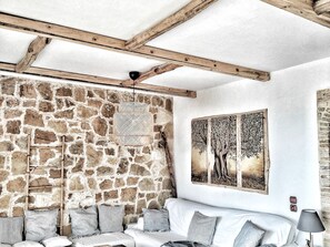 Dining - Spacious Holiday Home near Sea in Nerotrivia (Dirfys-Messapia)