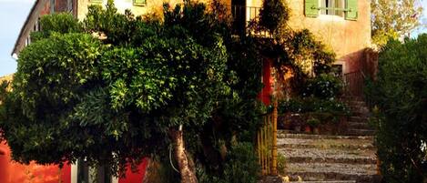 Apartment | Exterior