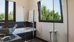 Badewanne, Haartrockner