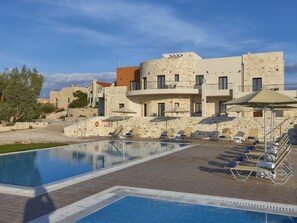 Villa | Basseng | Utendørsbasseng