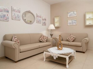 Leilighet | Oppholdsområde | TV