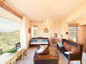 Living room - Peaceful Villa on Kamilari With Pool and Sun Lounger (Faistos)