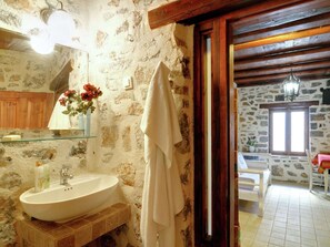 House | Bathroom