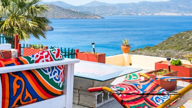 Apartment | Balcony - Stunning Apartment in Agios Nikolaos Near Beach (Agios Nikolaos)