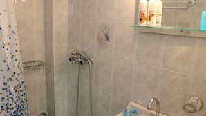 Casa | Baño | Ducha y toallas