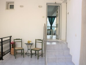 House | Balcony - Down Town Appartment near Beach & Harbour in Agios Nikolaos (Agios Nikolaos)