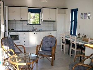 Dining - Maisonette in Villa in Beautiful Agia Fotia Bay, SE Coast Crete, Near the sea (Ierapetra)