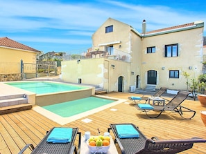 Exterior - Nice Holiday Home with Heated Swimming Pool & Sea View near Kavros (Apokoronas)