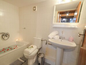 House | Bathroom - Villa in Crete With Vineyard Experience (Apokoronas)