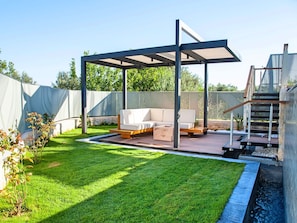 Villa | Exterior