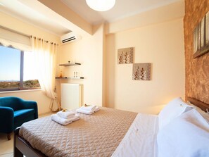 Villa | 4 bedrooms, individually furnished, iron/ironing board - 3 Villas Next to Each Other with Pool & Sea View (Apokoronas)
