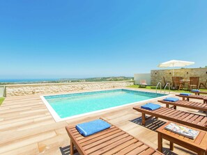 Villa | Pool - Villa with Private Pool near Sea & Arkadi Monastery on NW Coast (Rethymno)