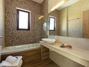 Villa | Bathroom | Hair dryer