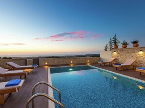 Villa | Piscine | Piscine intérieure, piscine extérieure
